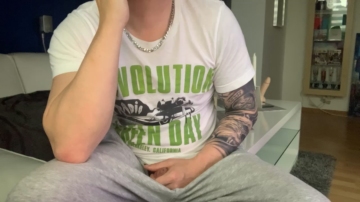young_slut  15-11-2021